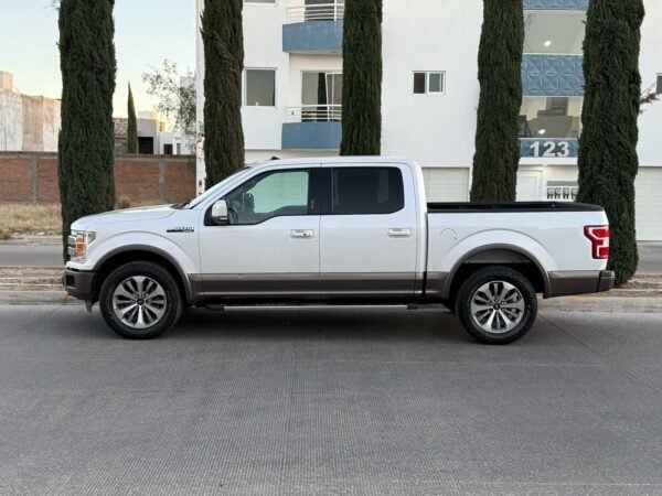 Ford Lobo Lariat 2018 - Imagen 5