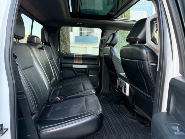 Ford Lobo Lariat 2018 - Imagen 11