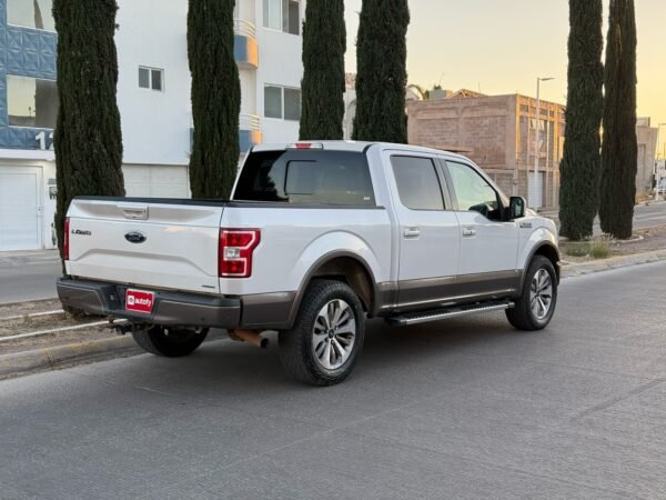 Ford Lobo Lariat 2018 - Imagen 7