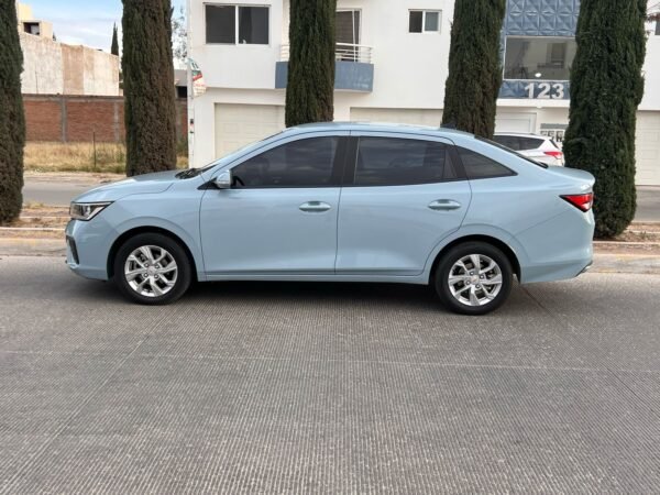 Chevrolet Aveo LT 2024 - Imagen 7