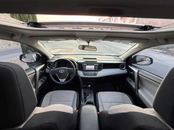 Toyota Rav4 XLE 2017 - Imagen 6