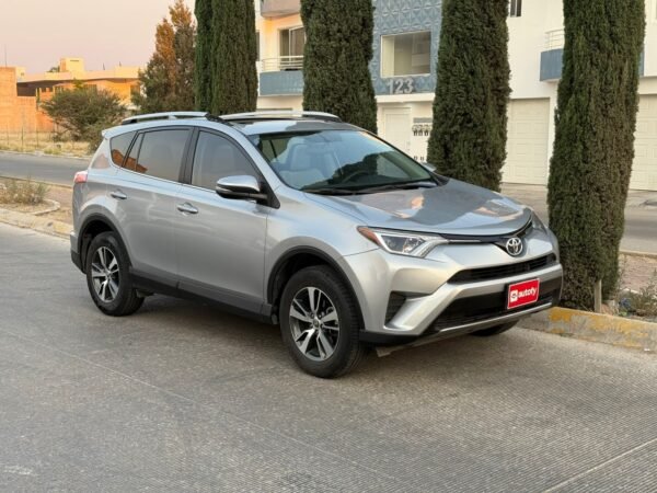Toyota Rav4 XLE 2017