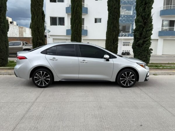 Toyota Corolla SE 2024 - Imagen 3