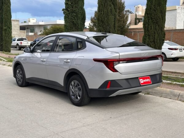 Kia K3 L 2024 - Imagen 6