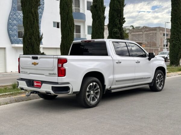 Chevrolet Cheyenne High Country 4x4 2024 - Imagen 9