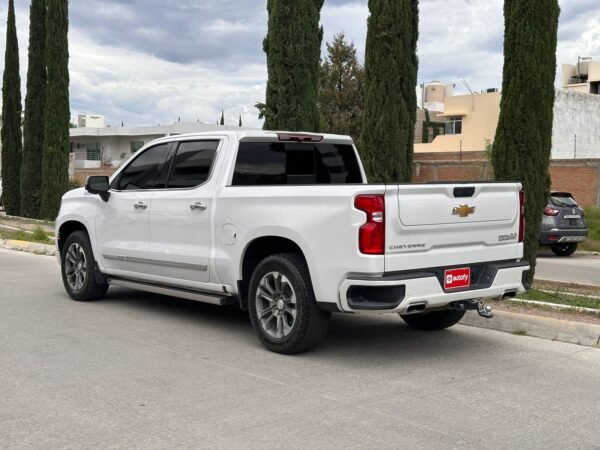 Chevrolet Cheyenne High Country 4x4 2024 - Imagen 6
