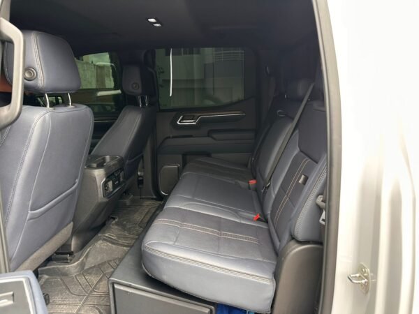 Chevrolet Cheyenne High Country 4x4 2024 - Imagen 3